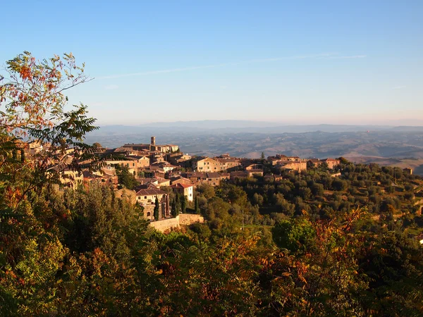 イタリアの丘の町 — ストック写真