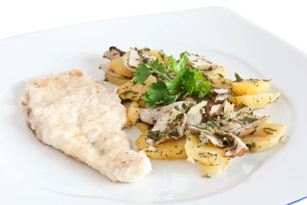 Chicken escalope with potatoes and mushroom — Stock Photo, Image