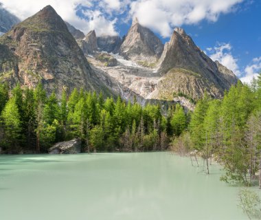 Lago verde - Yeşil Göl, courmayeur, İtalya