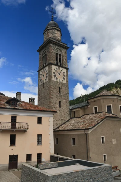 Kerk in cogne, Italië — Stockfoto