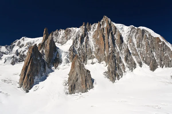 Mont blanc-massivet och mer de glace glaciär — Stockfoto