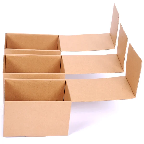 Bliska trzy otwarte pudełka kartonowe — Zdjęcie stockowe