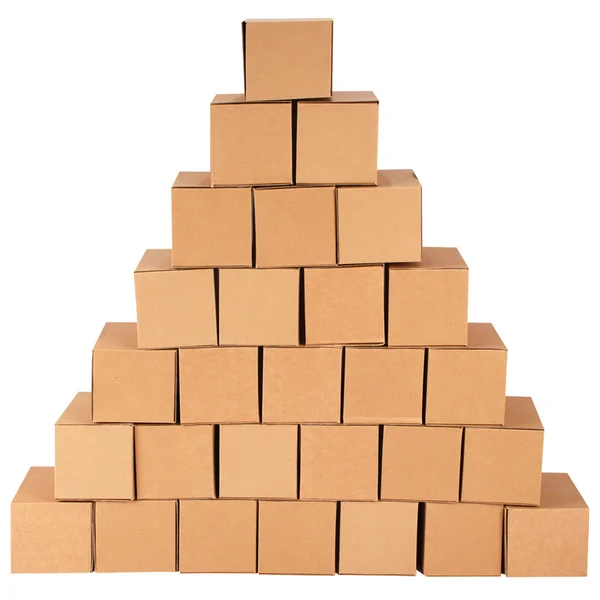 Kartonschachtel.Pyramide aus Schachteln — Stockfoto