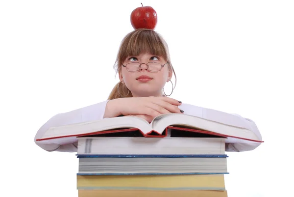 Mädchen liest das rote Buch. Schieläugig — Stockfoto