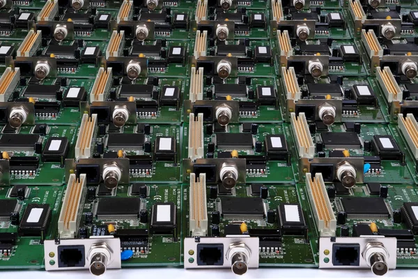 Muchas placas de circuitos electrónicos . — Foto de Stock