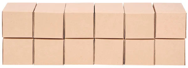 Kartony. piramidy z skrzynki — Zdjęcie stockowe
