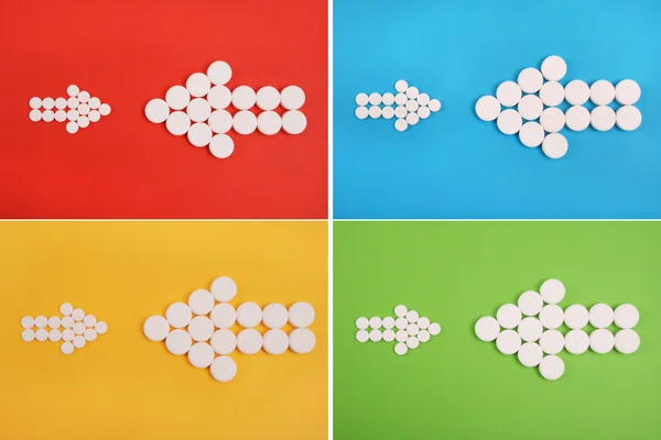 Iki Tablet Toplanan Birbirlerine Karşı Yönlendirilmektedir Dört Arka Plan Mavi — Stok fotoğraf