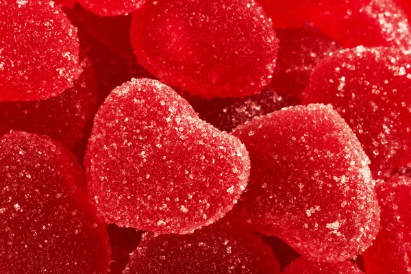 Червоні фруктові цукерки у формі серця — стокове фото