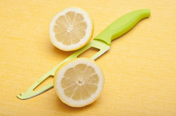 Friss szeletelt citrom — Stock Fotó