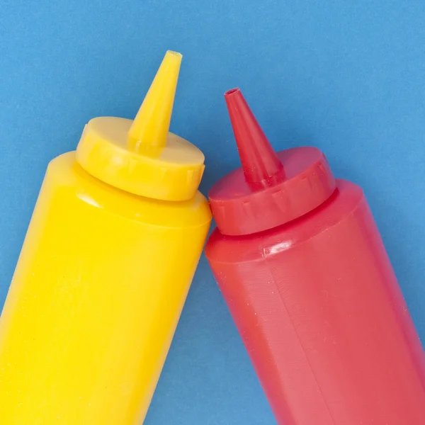 Ketchup en mosterd — Stockfoto