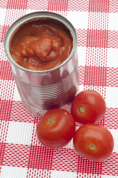 Tomatensuppe aus der Dose — Stockfoto