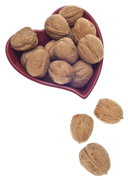 Srdce Zdravé Ořechy Izolovaných Bílém Ořezovou Cestou Misky Tvaru Srdce — Stock fotografie