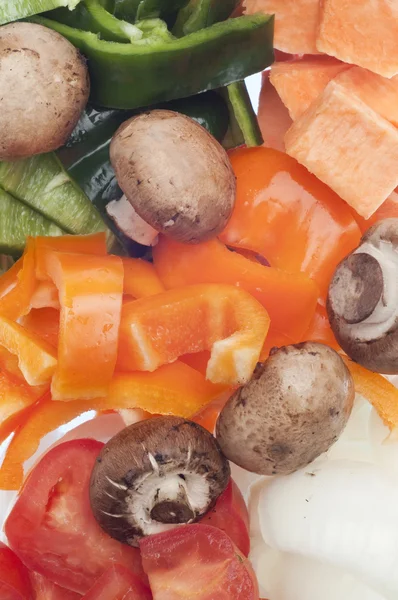 Verschiedene Gemüsesorten Pilze Paprika Zwiebeln Tomaten Und Süßkartoffeln Hintergrund — Stockfoto