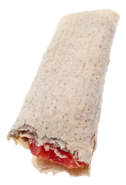 Turkiet och tomat wrap på lavash bröd — Stockfoto