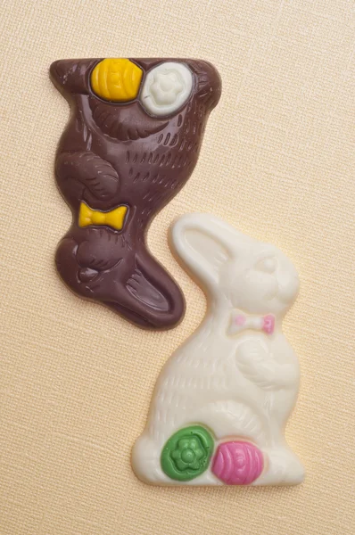 Молоко и белый шоколад Пасхальный кролик — стоковое фото