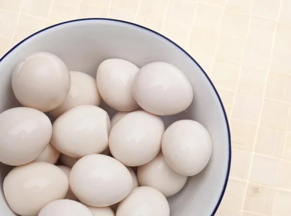 Ciotola di uova di quaglia sode — Foto Stock