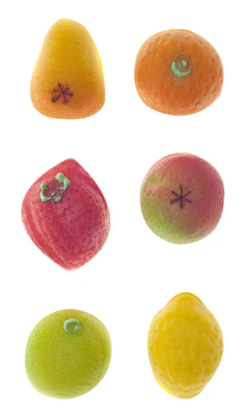 Massepain coloré en forme de fruits — Photo