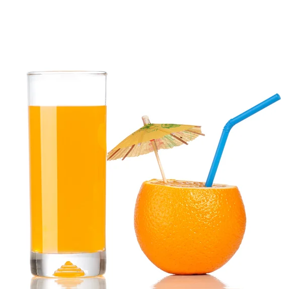 Orange i szklanką soku — Zdjęcie stockowe