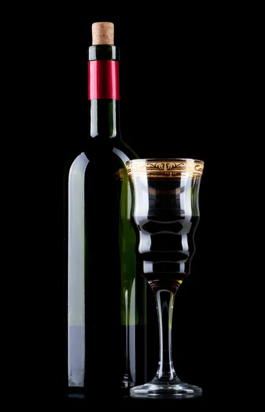 Botella de vino y vino — Foto de Stock
