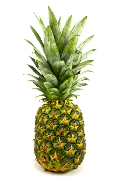 Mogen Ananas Frukt Över Vit Bakgrund — Stockfoto