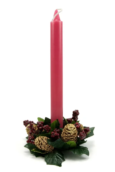 在白色背景上的传统圣诞红蜡烛 — 图库照片