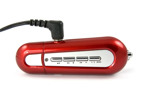 在白色背景上的红色便携式 Mp3 播放器 — 图库照片