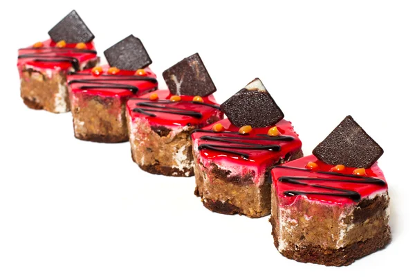 Fünf Kuchen Mit Schokochips Isoliert Auf Weißem Hintergrund — Stockfoto