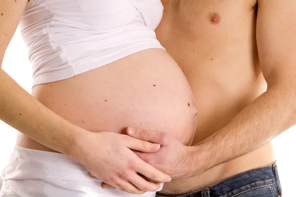 妊娠中のカップルの胴体 — ストック写真