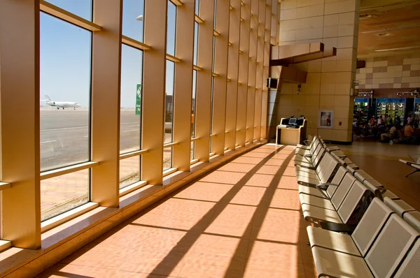 Очікування місця в аеропорту — стокове фото