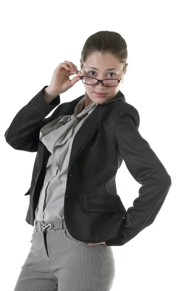 Attraktive Interessierte Junge Frau Blickt Vereinzelt Über Eine Brille Auf — Stockfoto