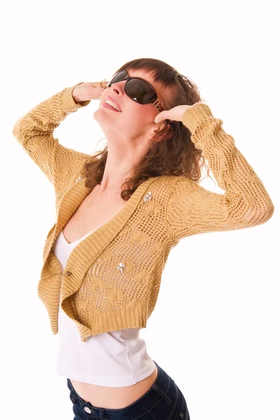 Ευτυχής όμορφη γυναίκα σε γυαλιά ηλίου — Φωτογραφία Αρχείου