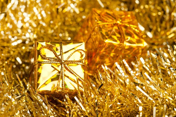 お祝い花輪とのクリスマスの装飾 — ストック写真