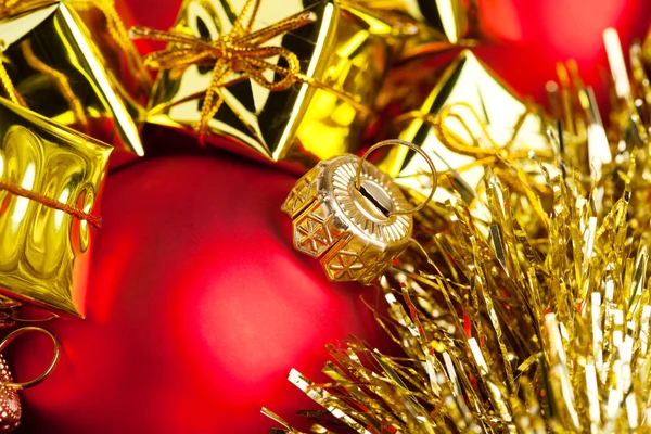 Vánoční dekorace s slavnostní věnec — Stock fotografie