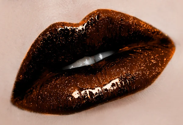Крупним планом красиві жіночі губи — стокове фото