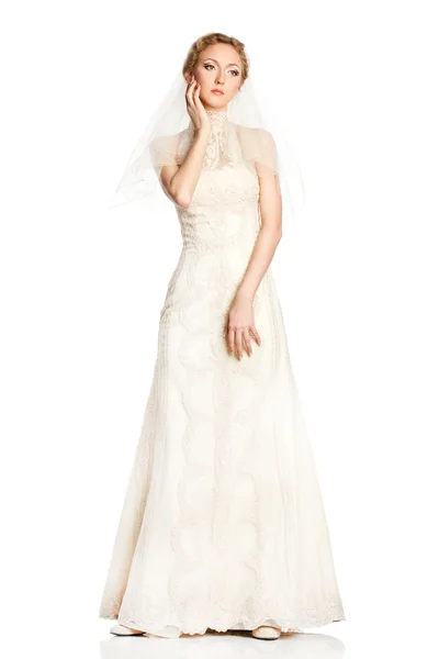 Sposa in bel vestito bianco — Foto Stock