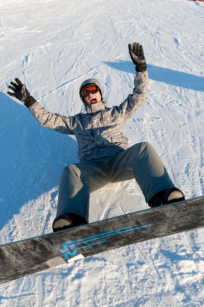 Сноубордист на склоне — стоковое фото