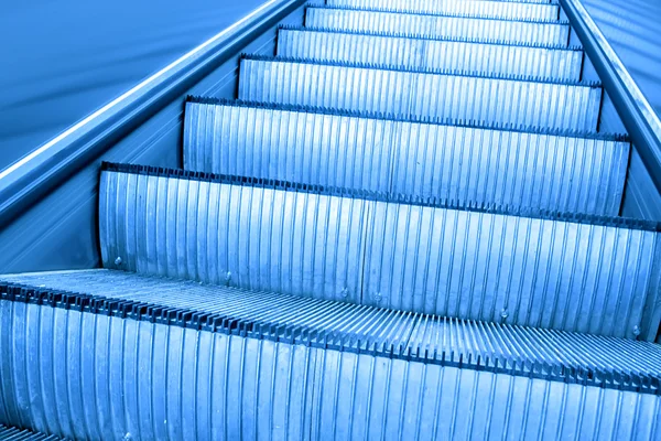 移动自动扶梯 — 图库照片