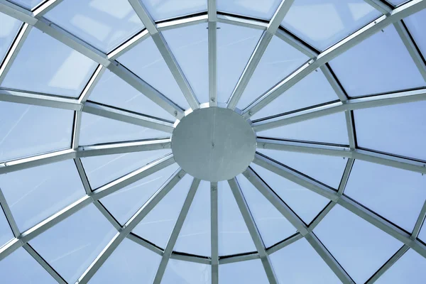 Symmetric circular ceiling in office center — Stock Photo, Image