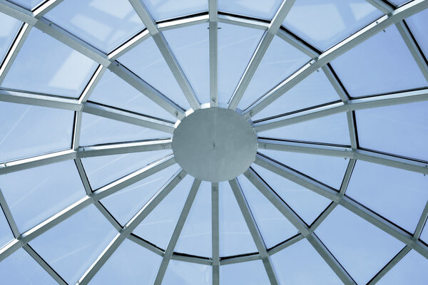 Symmetric circular ceiling in office center
