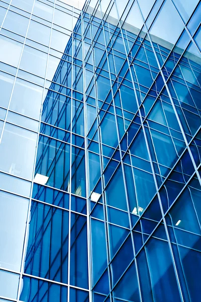 Modern glass skyscraper perspective view — Stock Photo, Image