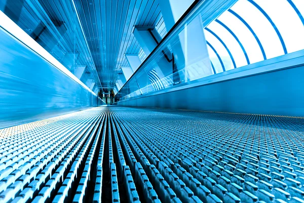 Fast moving escalator — Stock Photo, Image