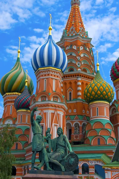 Catedral de San Basilio en la Plaza Roja de Moscú —  Fotos de Stock