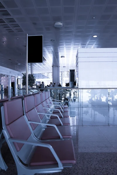 Прохолодний зал в аеропорту — стокове фото