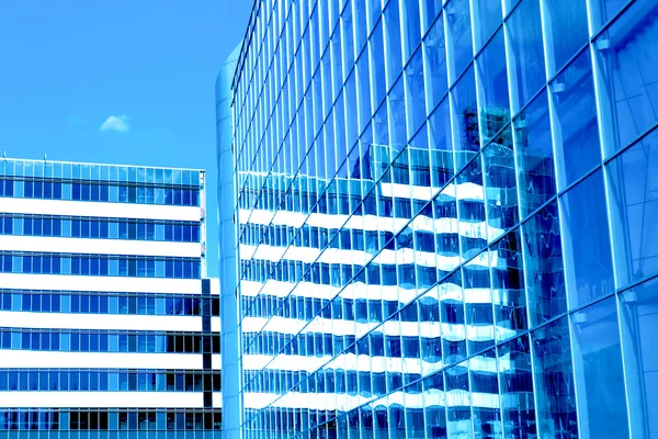 Centro de negócios de vidro moderno — Fotografia de Stock