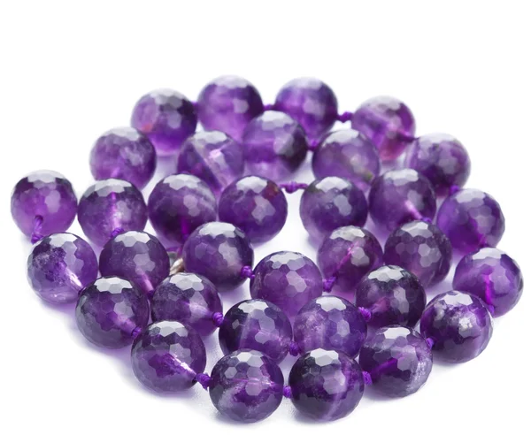 孤立的紫水晶项链 — 图库照片