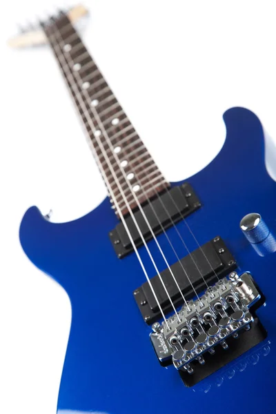 Gitara elektryczna na białym tle — Zdjęcie stockowe