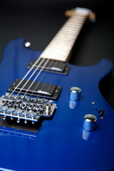 蓝色电吉他 — 图库照片