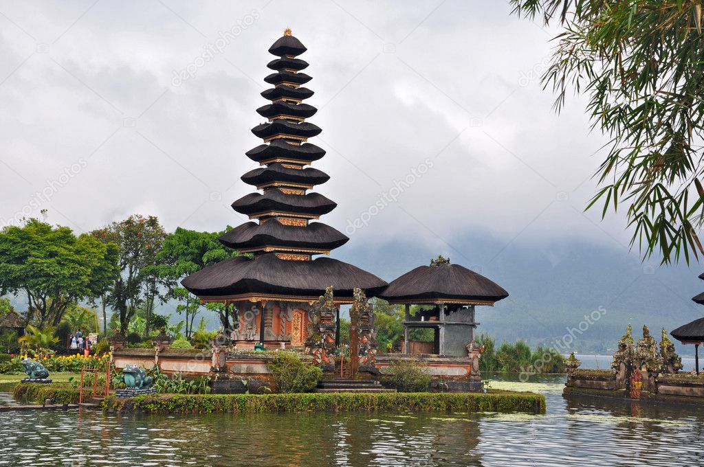 Beautiful Balinese Pura Ulun Danu temple on lake Bratan.