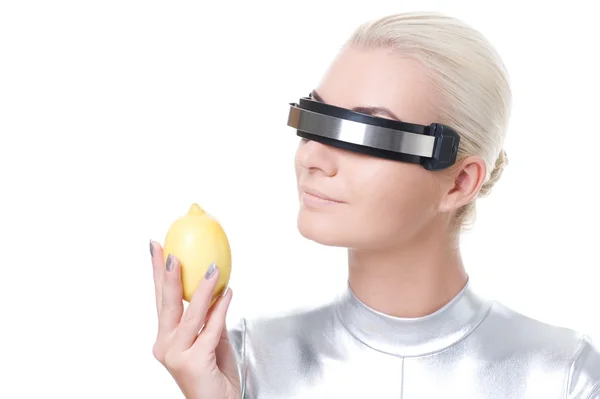 Cyber woman with fresh lemon — Stock Photo, Image