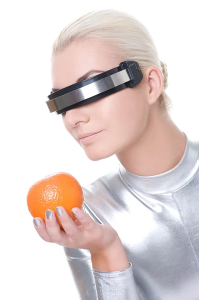 Siber kadın portakal ile — Stok fotoğraf